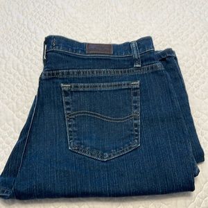 Lee Size 14 Long Relaxed Straight Leg Jeans
